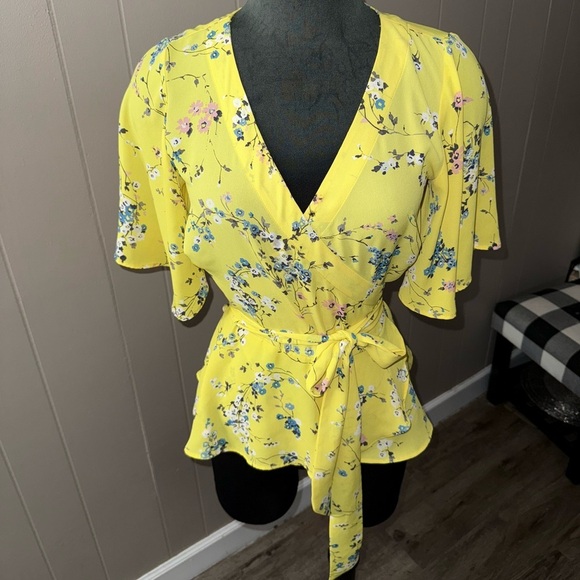 LOFT • Floral True Wrap Flutter Sleeve Blouse - Picture 3 of 8